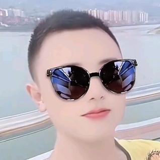 宝帅哥亿万富翁