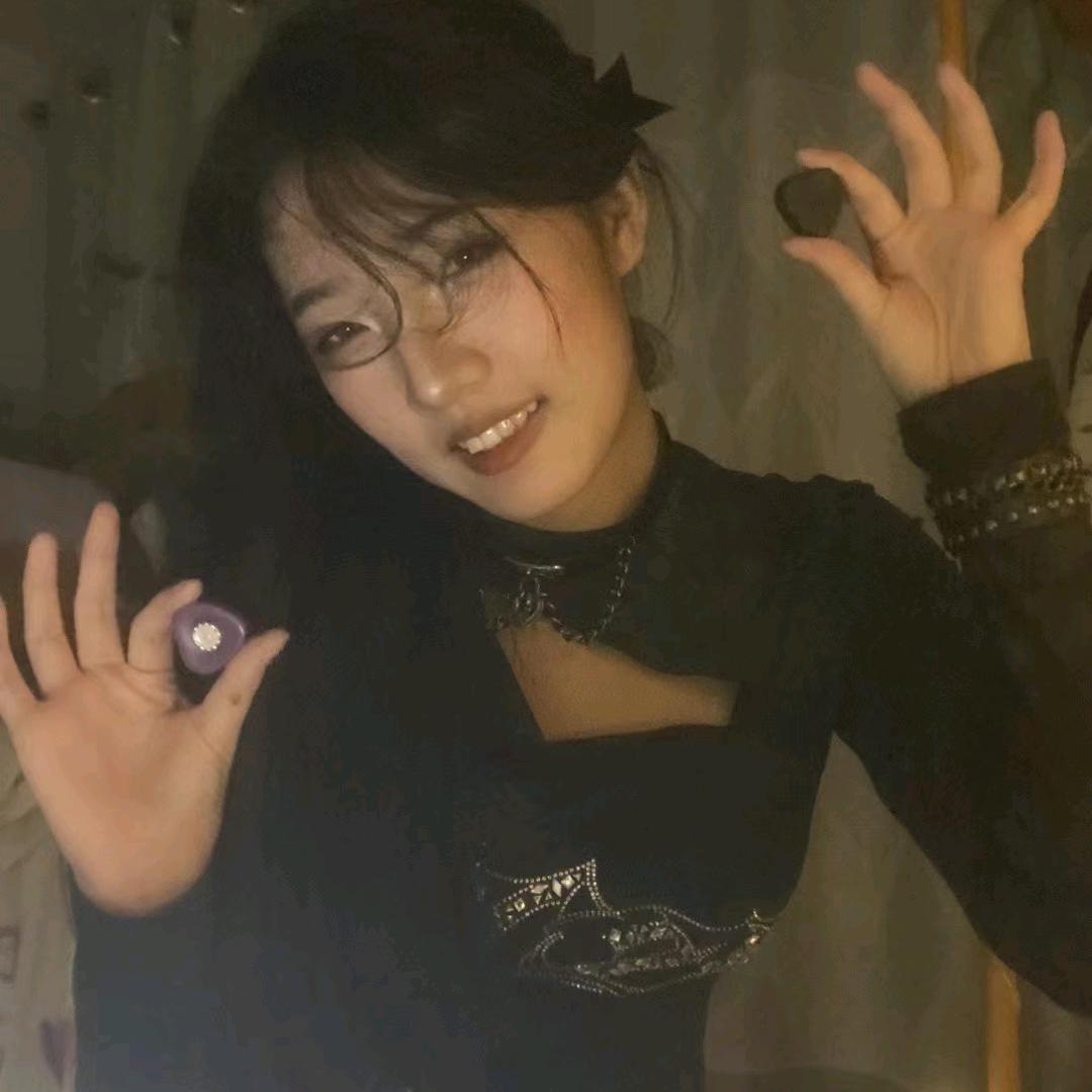 可怜🥣