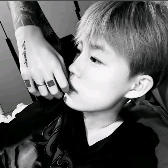 g王