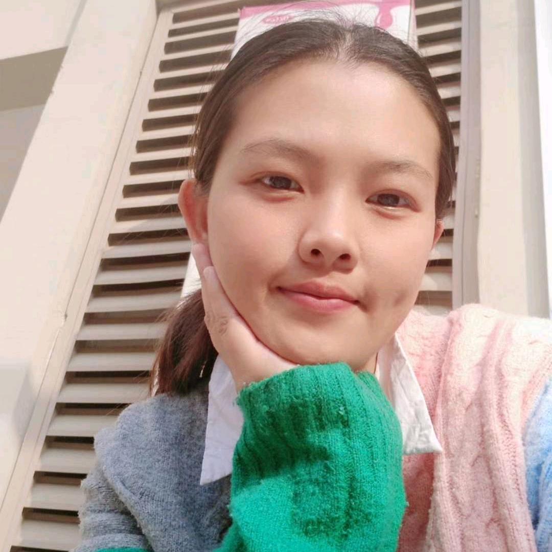 川妹儿张张在新疆
