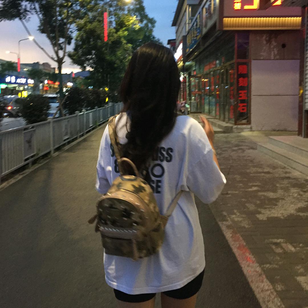 郑小冰..