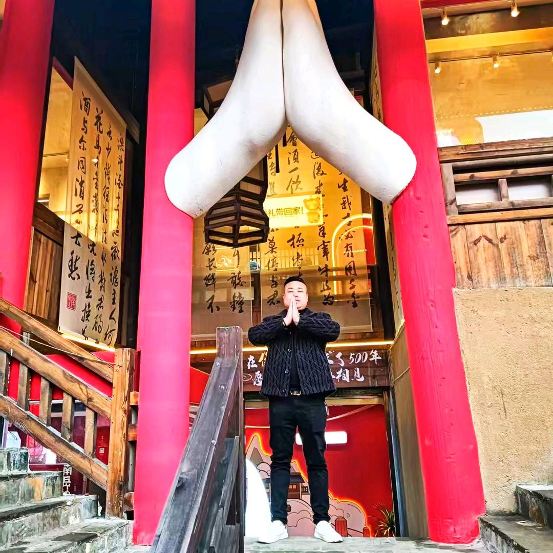 @小铭哥 在越南干餐饮