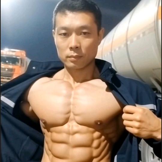 小司机燕双鹰