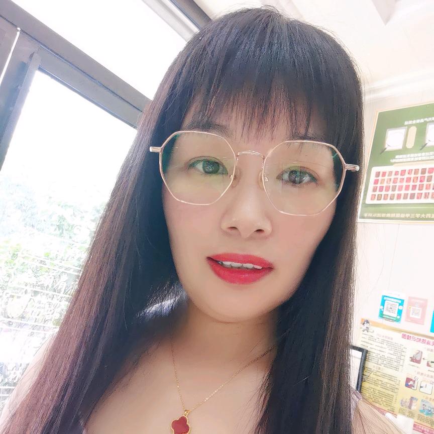 莹莹