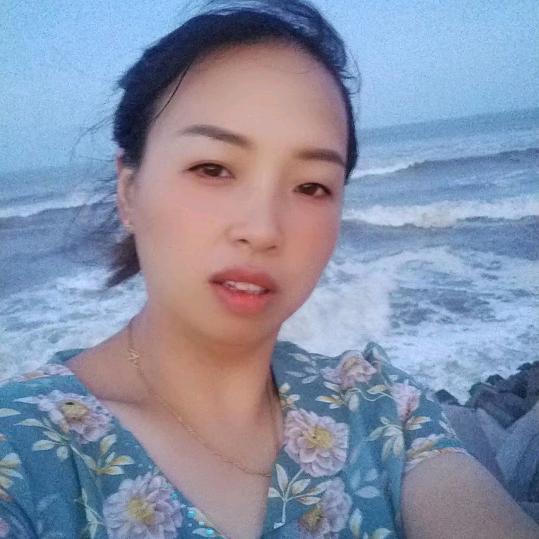 英子