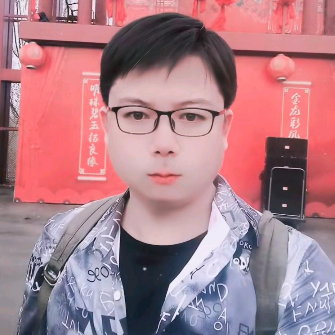 云成（淄博网红观察）