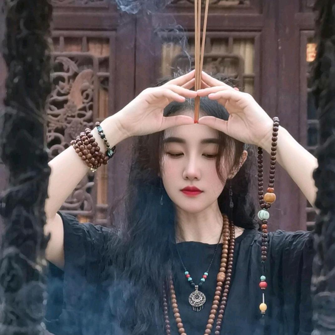 云