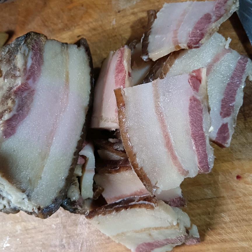 陕南镇安县焕焕肉店