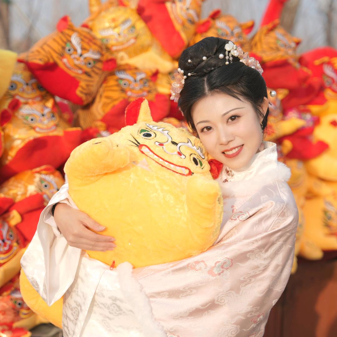 伊人若菱