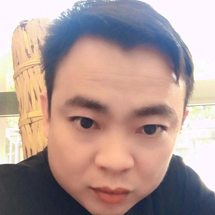 施少爷，今年应该会红了，