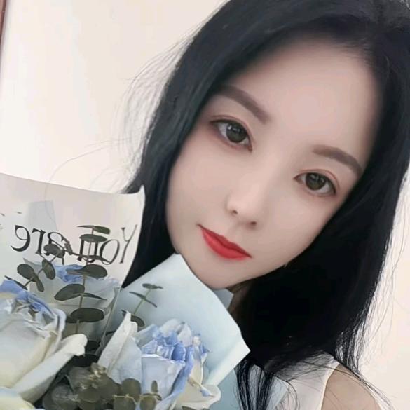 @💗小玲儿💘没人疼
