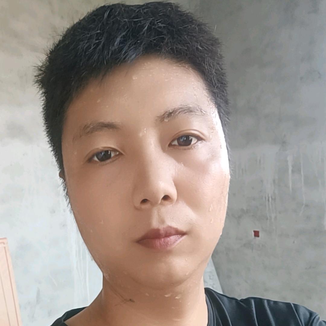 柘城90后小两口专业贴砖 赵