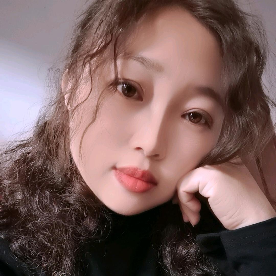 梅子吖