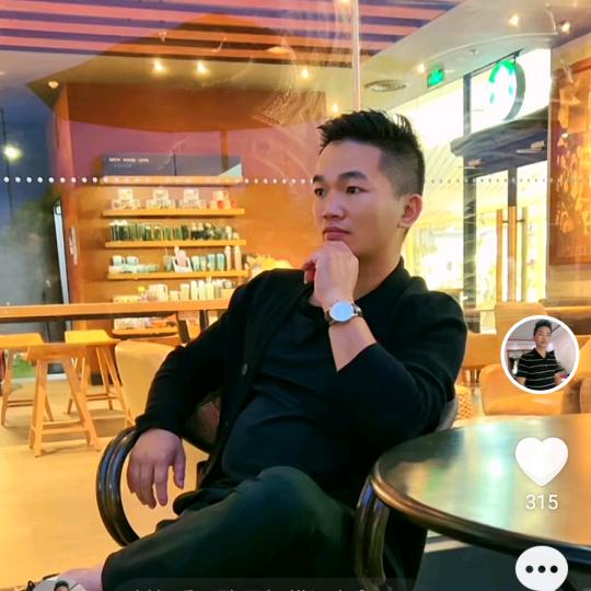 刘超爱唱歌