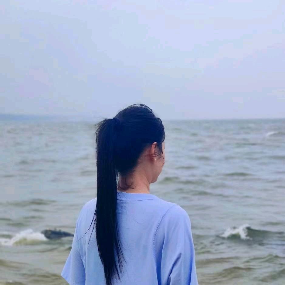 幽蓝静月