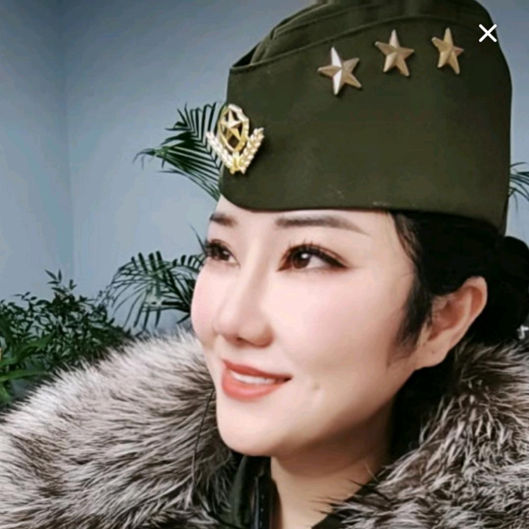 阿瑶。