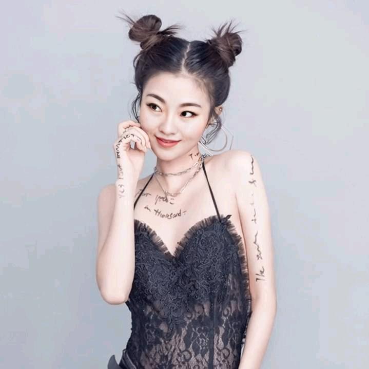 🍀偏爱小妖精💚