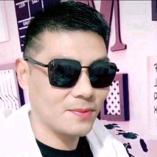 潇洒哥