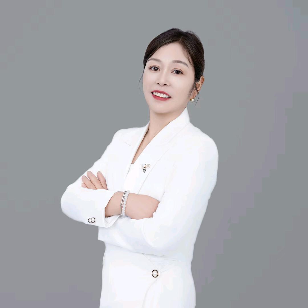 李芳
