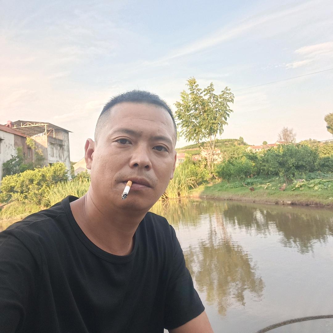 @等待有缘人  平哥（单身）