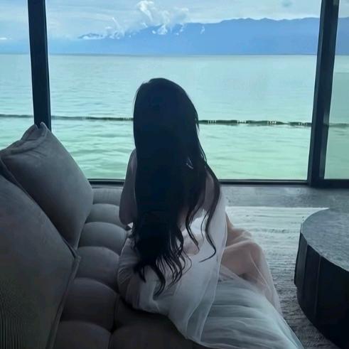 阳 - -