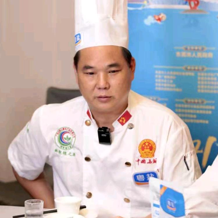 两港家厨私宴餐饮有限公司上门接待服务