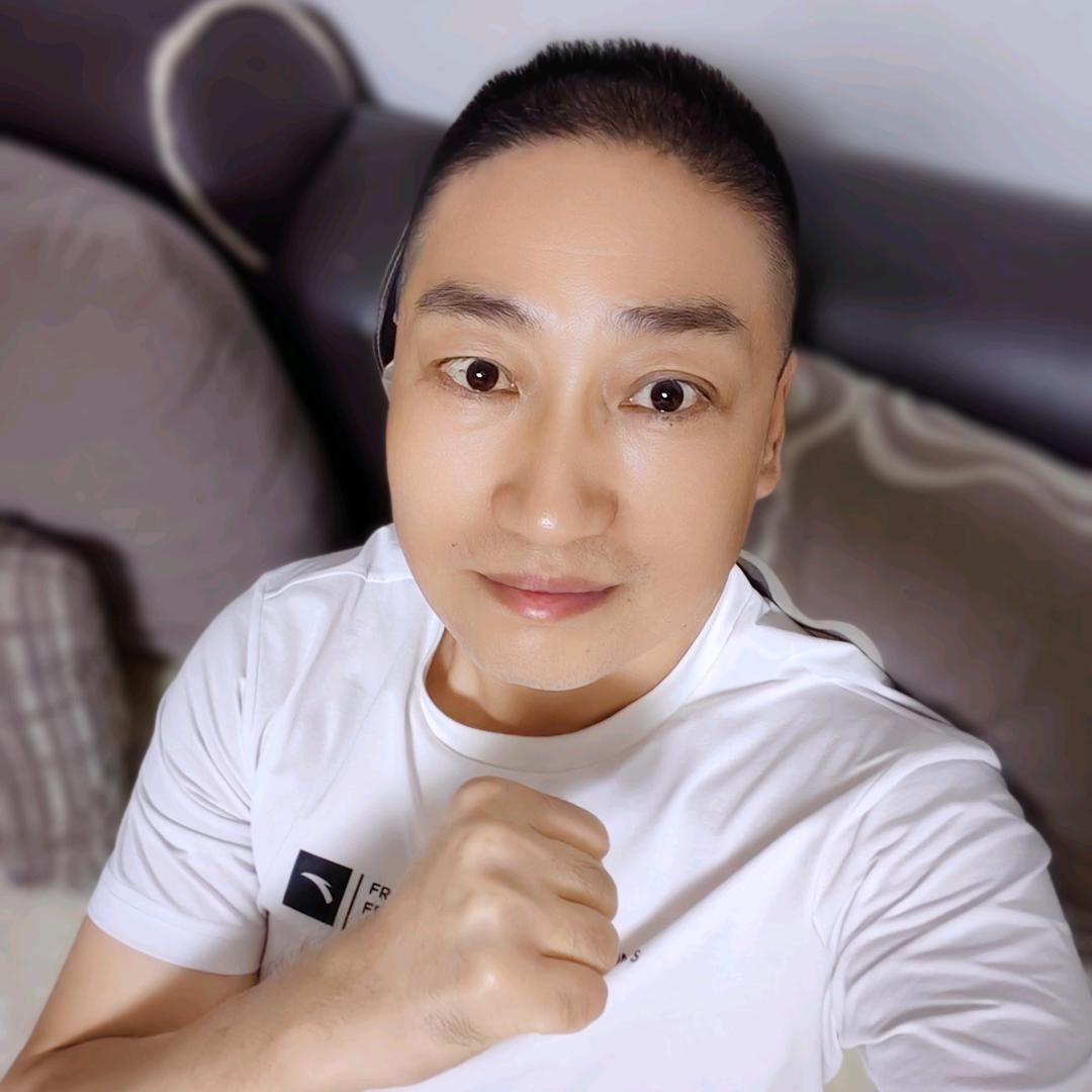 阳光大哥