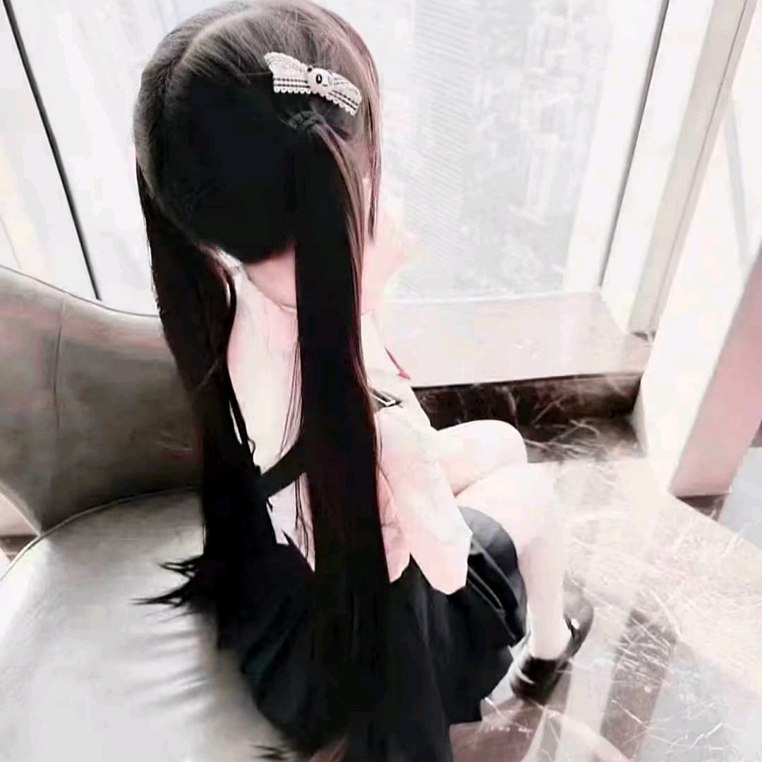 阿婉^