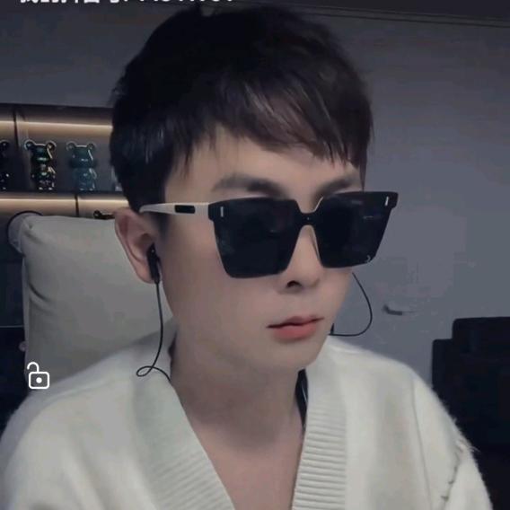 小黄瓜🥒