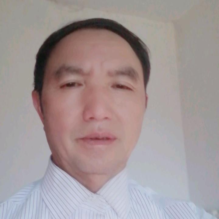 水清雲淡