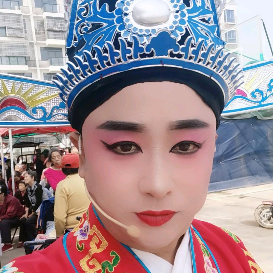 庐剧侯勇