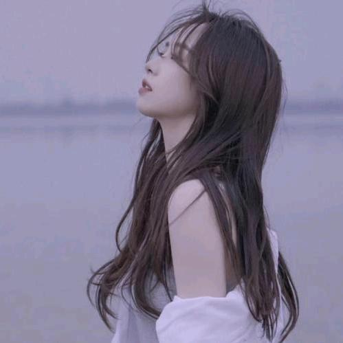 一抹苍白