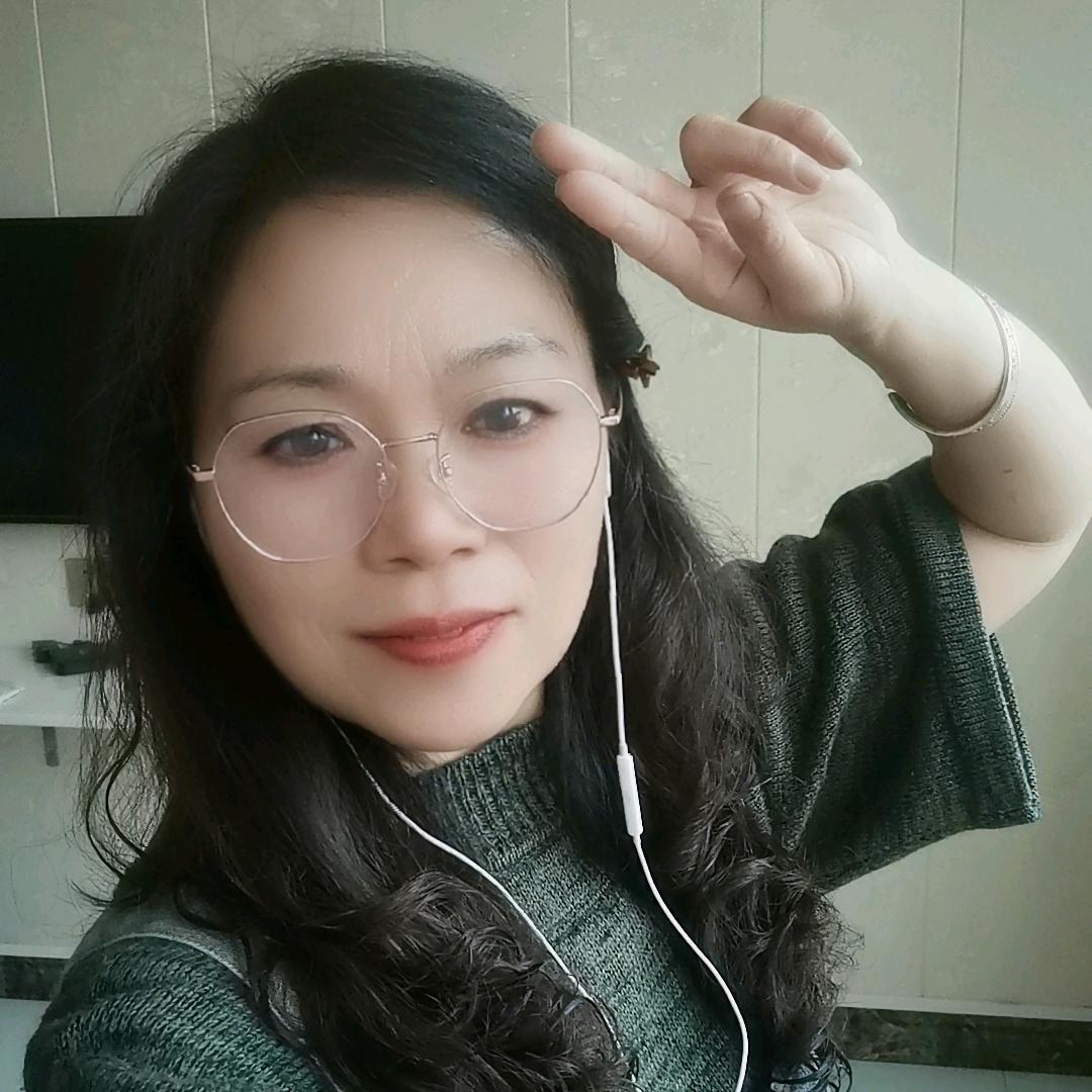 @酷儿姐姐上午9:10分.开播号在主页上