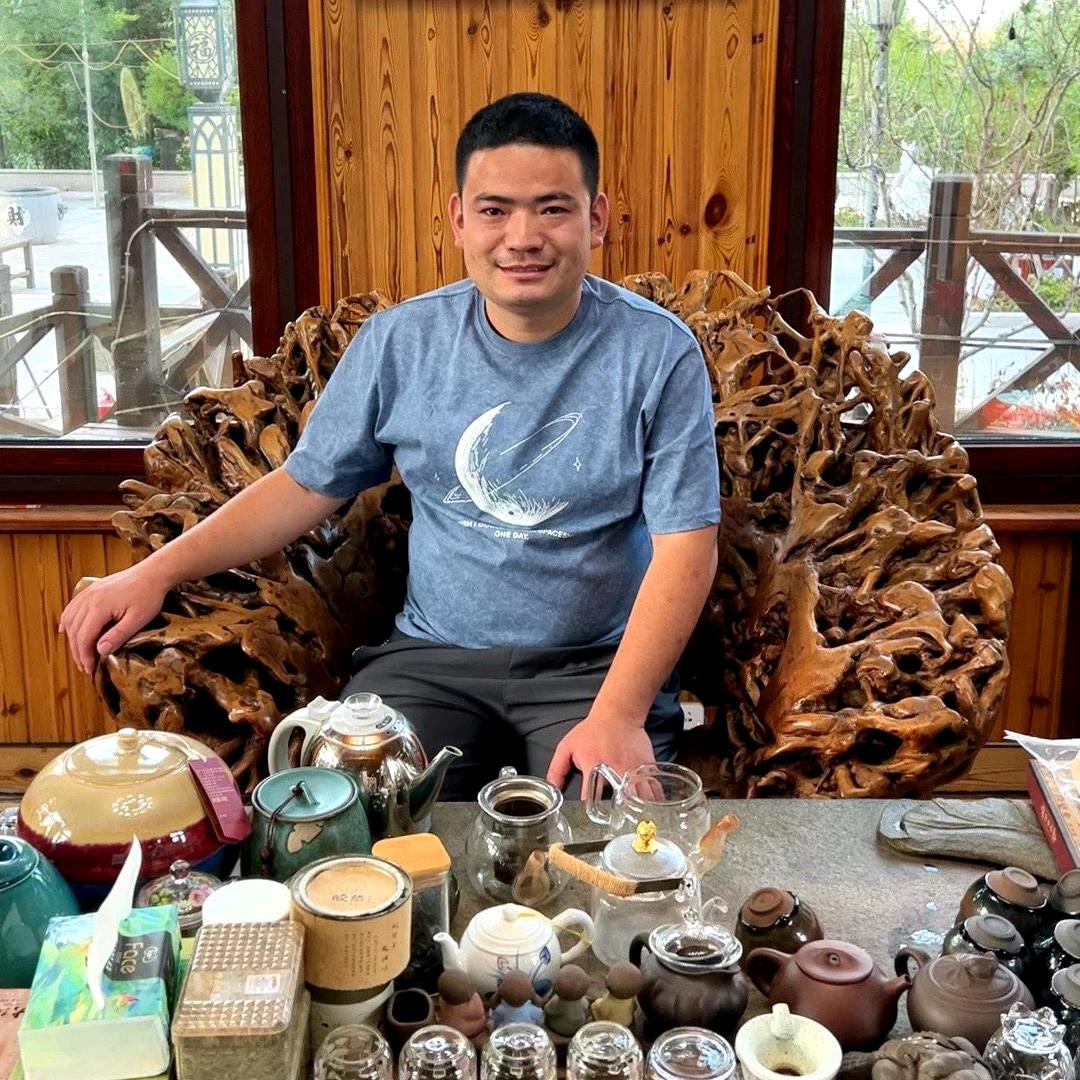 青岛犀利哥小七