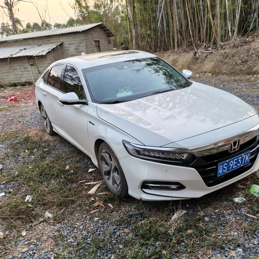 小凌同学