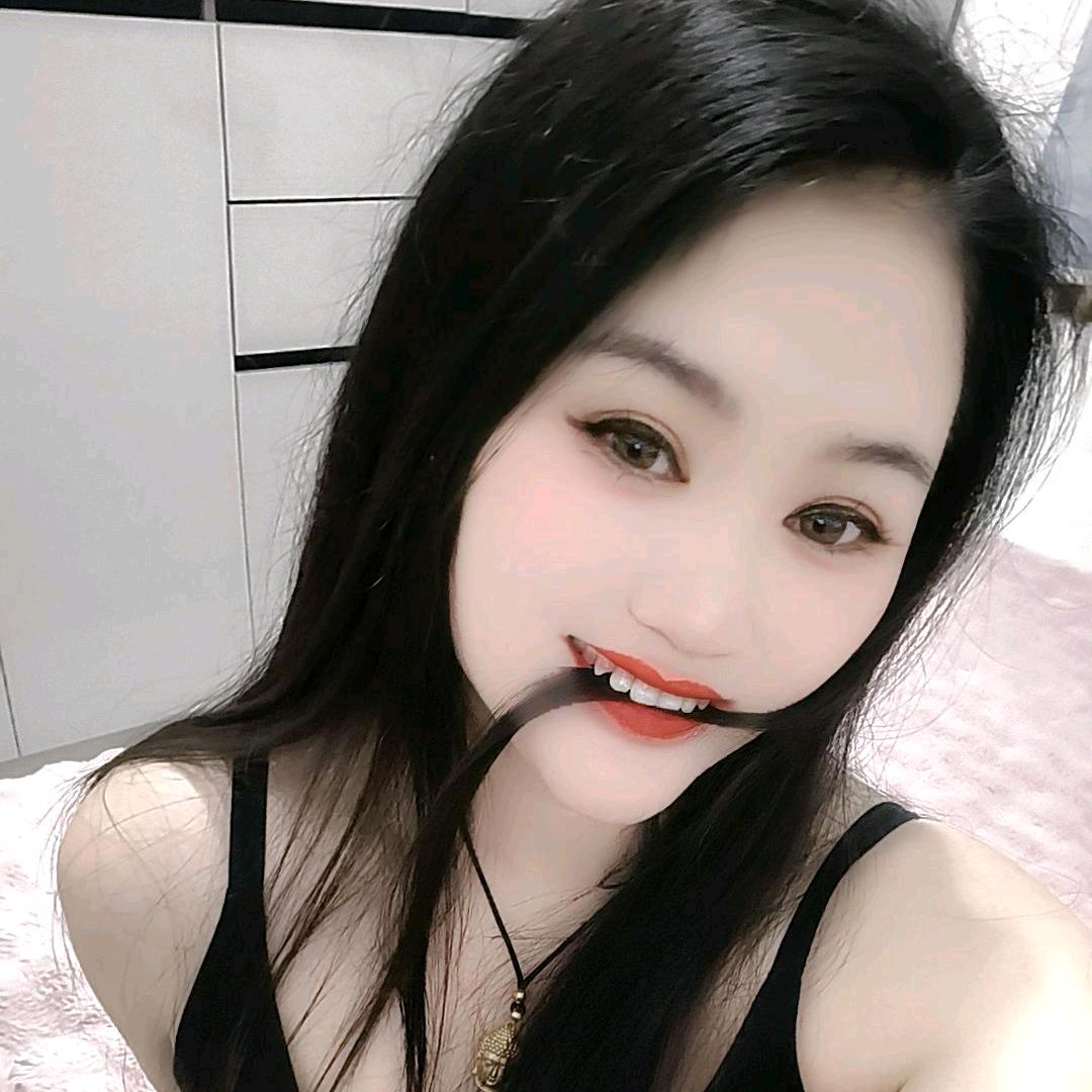 @小何芳