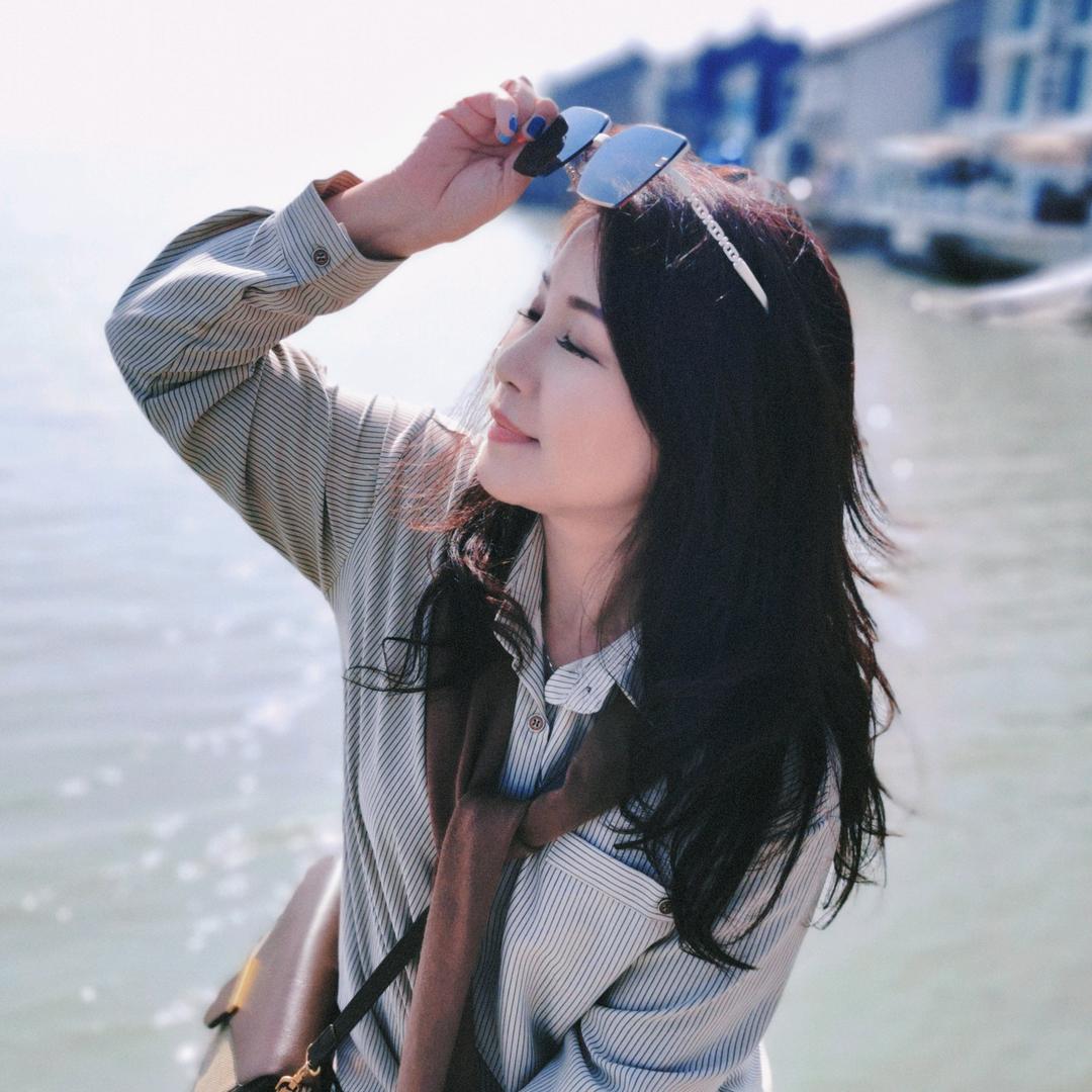 董小姐.