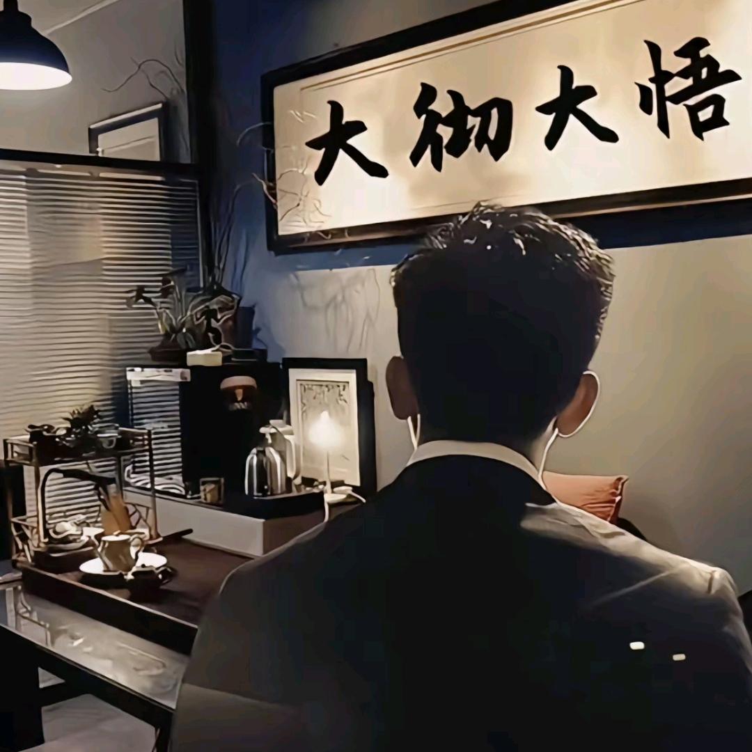 小 陈
