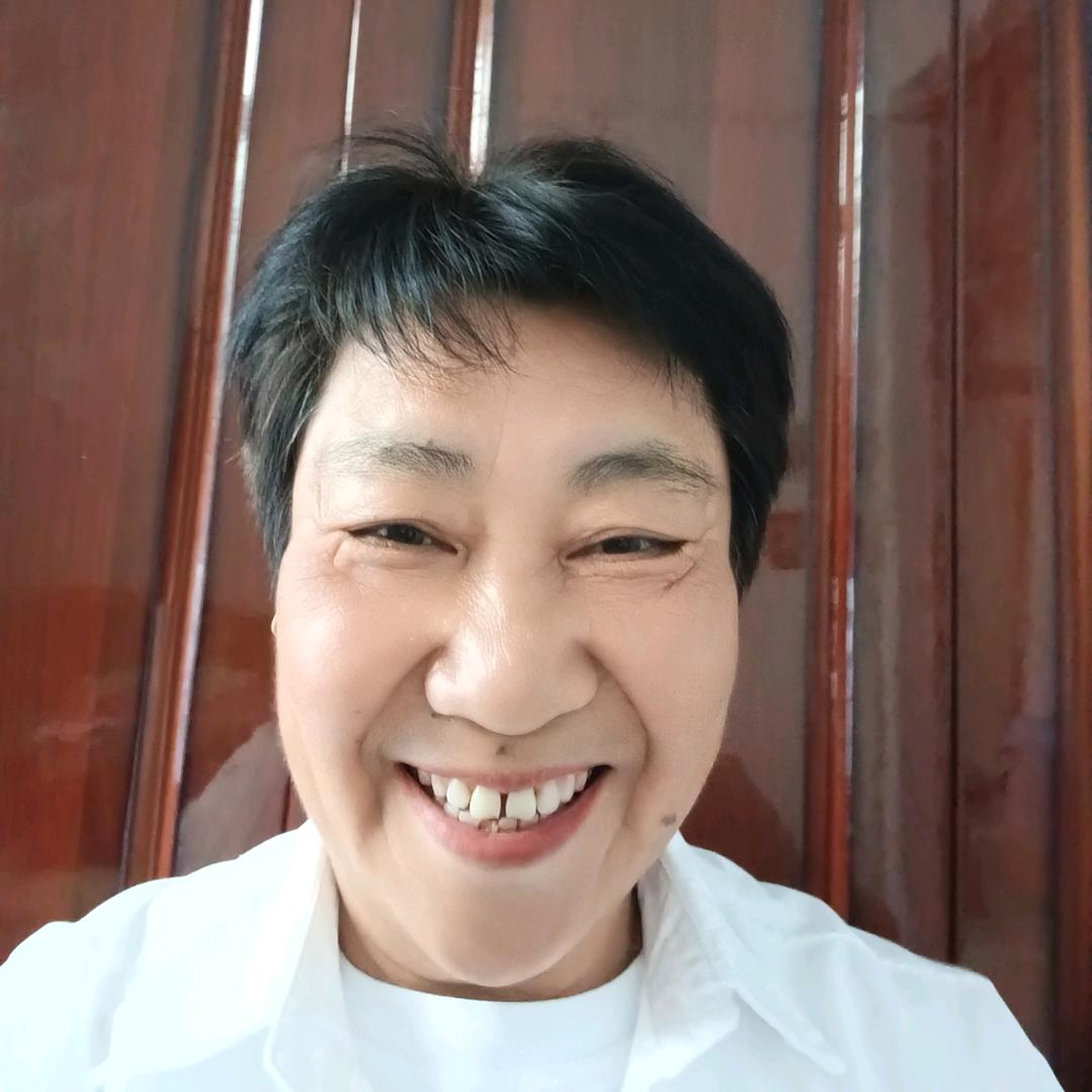 周炳琼