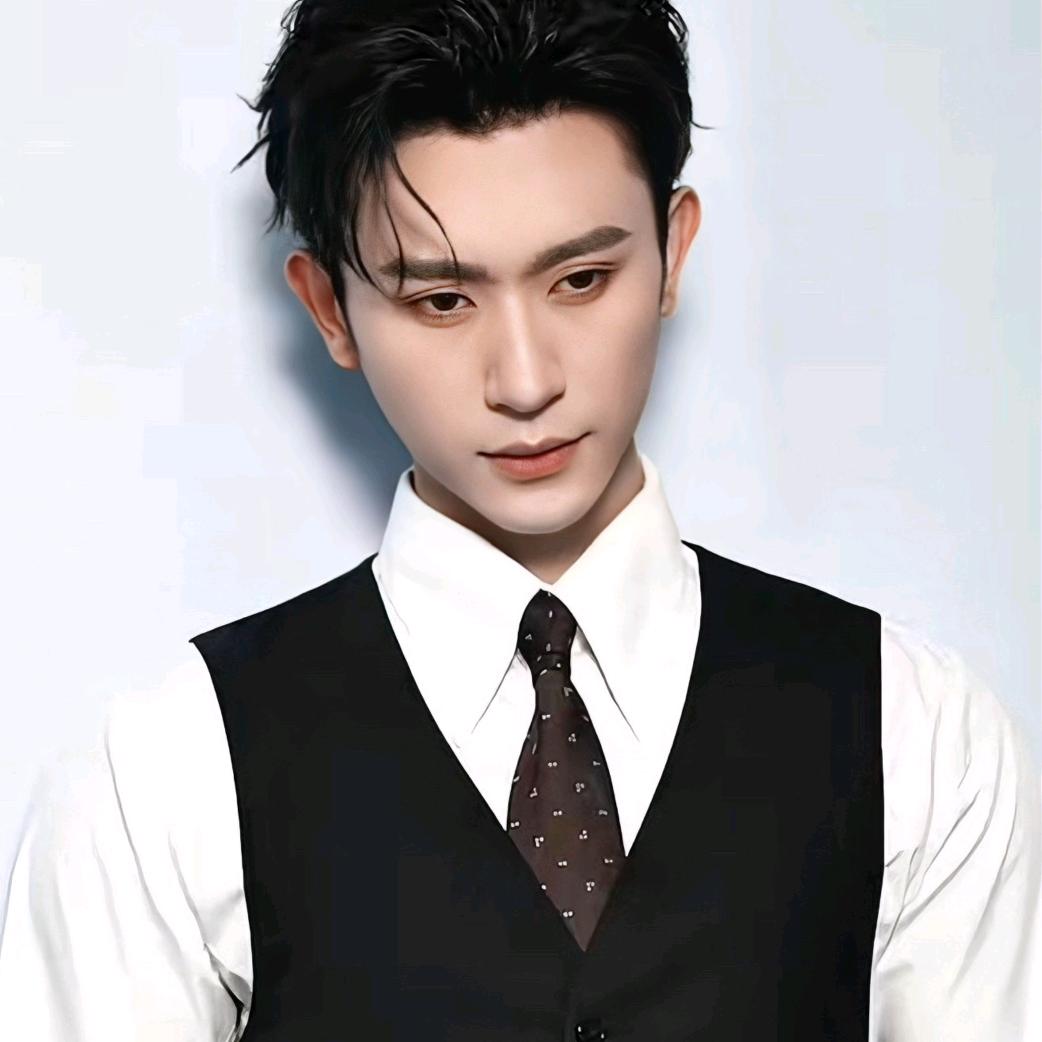 Miss🐉Chen