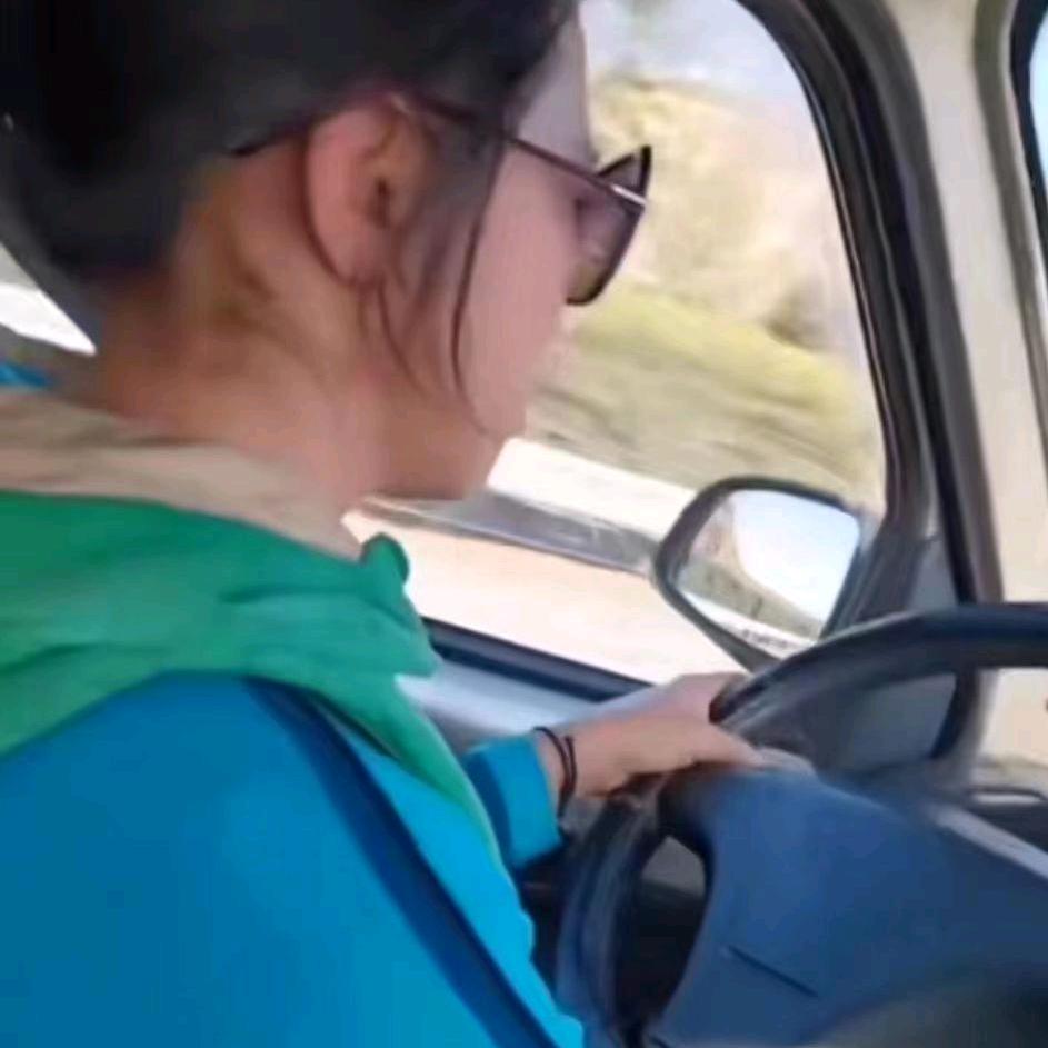 我讨厌这个无聊的世界
