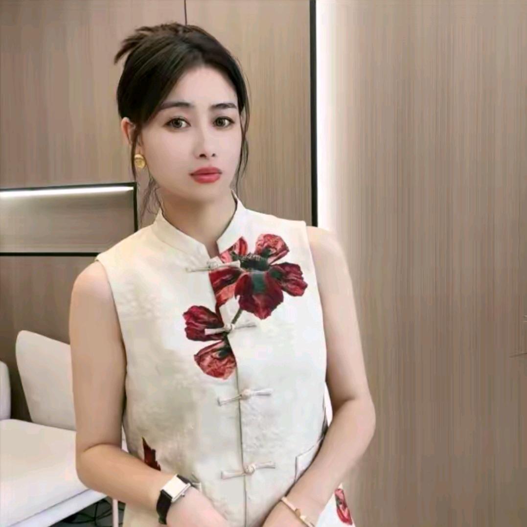 山.尔(精品女装)