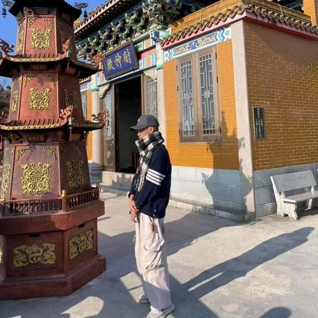 阿林.