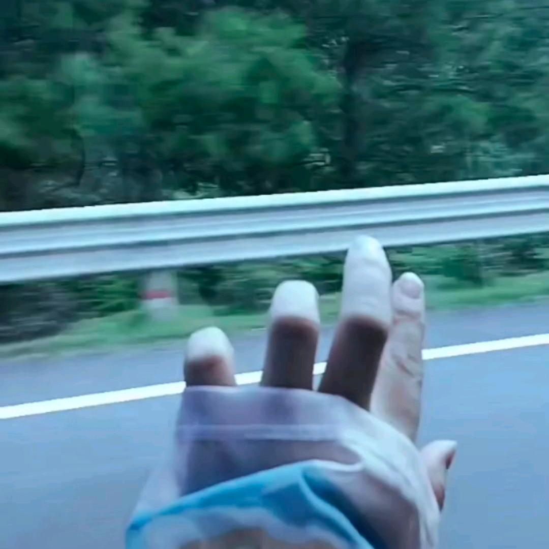 旋涡    《橱窗好物购选》