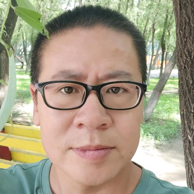 薛小灰