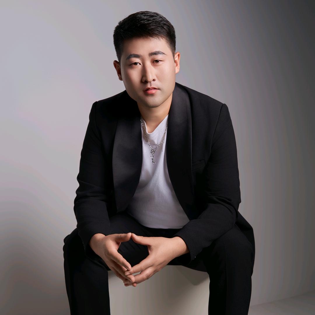阿亮来了