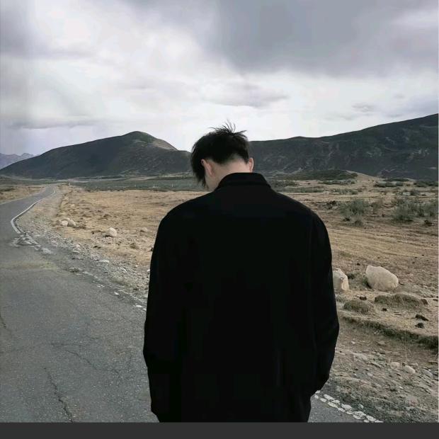 于是.