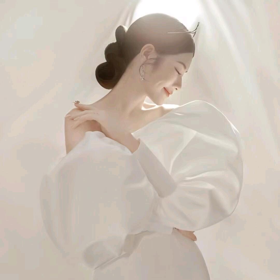 瑰菲女神服装旗舰店