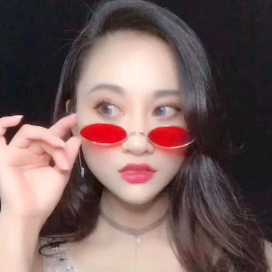 王小丫橱窗里有同款