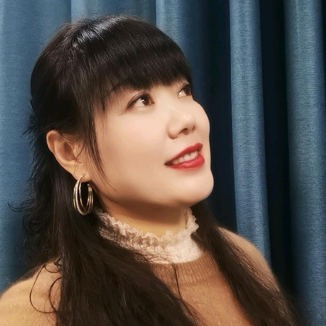 滨海红‍姐女装